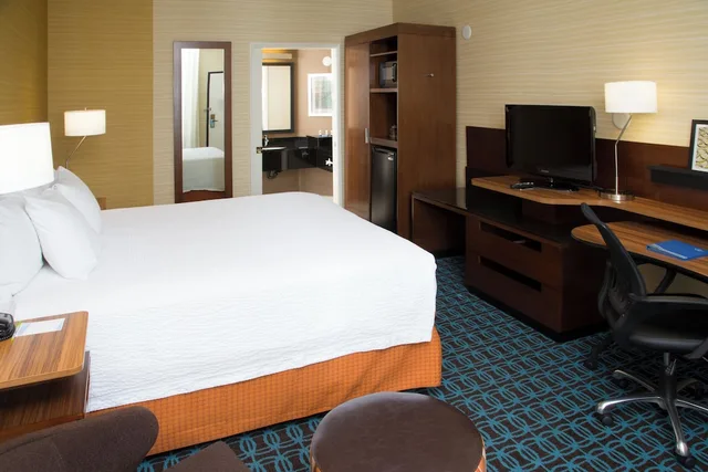 Room, King Bed, Accessible, Fairfield Inn Anaheim Hills 1/3