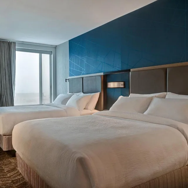 جناح بسرير كوين مع سرير سحّاب إضافي لذوي الإعاقة، Springhill Suites by Marriott Albuquerque University Area 1/10
