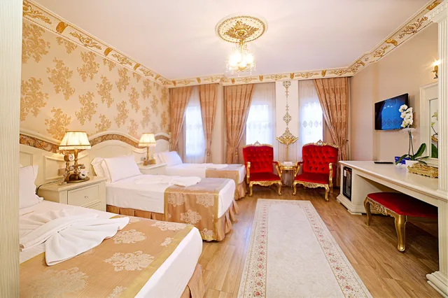 غرفة ثلاثية بثلاثة أسرّة، White House Hotel Istanbul 1/2