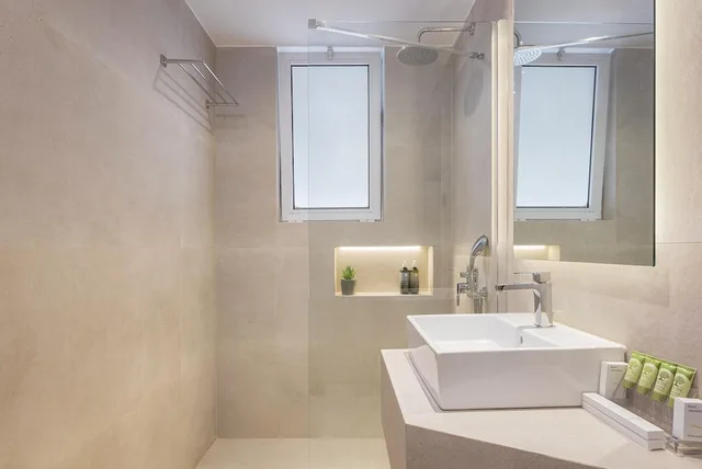 غرفة سوبيريور بسرير كوين، Acropolis Select Hotel 6/7