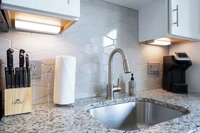 غرفة بسرير كوين بغرفة نوم واحدة لذوي الإعاقة، Placemakr Downtown Austin 5/8