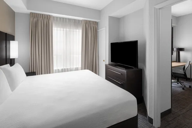 1 Bedroom, Suite, King Bed, Sofa, Accessible, Residence Inn By Marriott Tampa Oldsmar 2/3