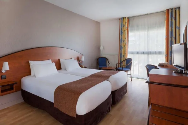 Room, Single, Le Grand Hotel 2/5