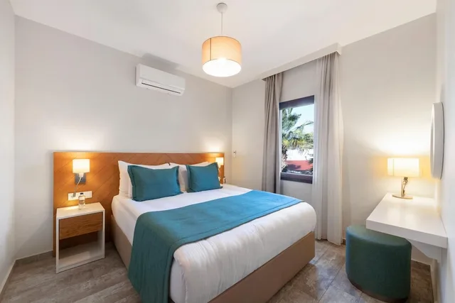 جناح غراند بسريرين منفصلين وسرير كوين مع أريكة، Dorman Suites Hotel 4/8