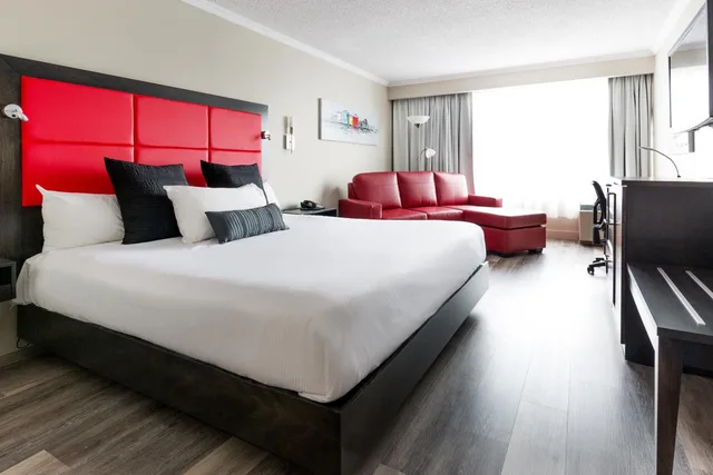 غرفة بسرير كينج، Hotel Universel 1/3