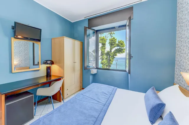 غرفة كلاسيكية بإطلالة على البحيرة، Hotel Aurora 5/10