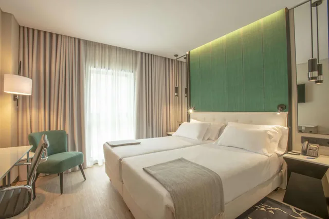 Standard, Double or Twin Bed, Nh Porto Jardim 1/1
