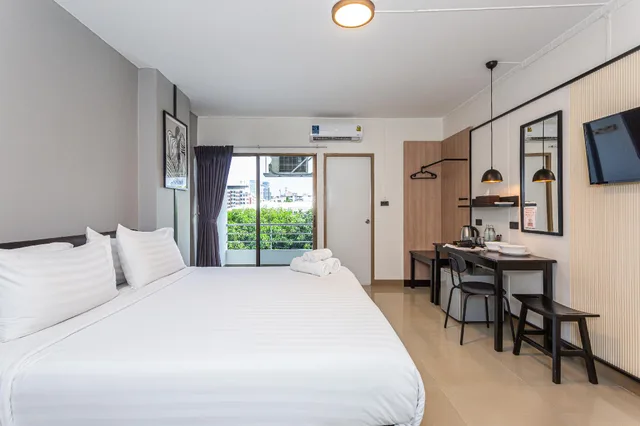 غرفة بسرير كينج بإطلالة على المدينة، Infinite Hotel at Ratchada 1/1