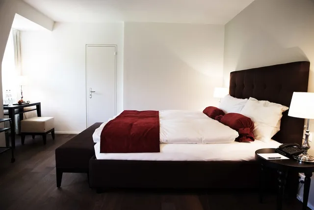 Boutique, Double Bed، Parkhotel Schloss Hunigen 3/5