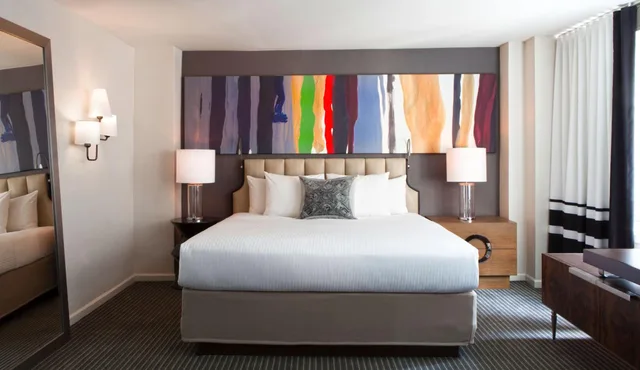 جناح جونيور، The Fifty Sonesta Hotel New York 5/10