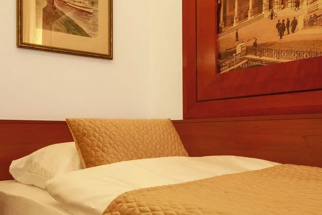 غرفة كومفورت مفردة بإطلالة على الفناء، Hotel La Bohemia 1/5
