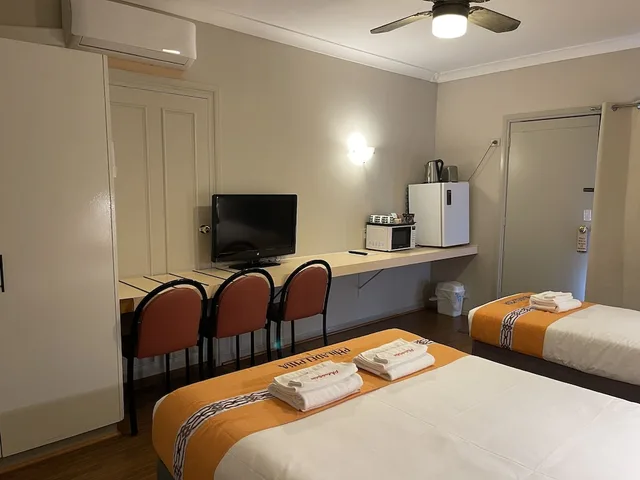 غرفة اقتصادية بسرير مزدوج وسرير فردي، Philadelphia Motor Inn 3/6