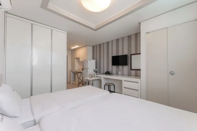 غرفة ديلوكس بسرير مزدوج وسرير فردي، Staywell Hotel 10/10