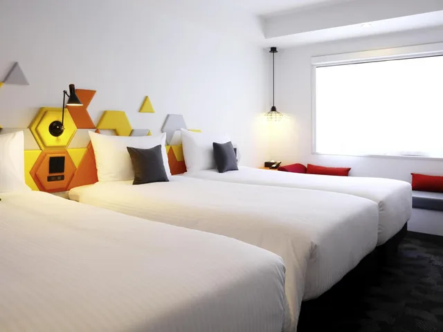 غرفة سوبيريور ثلاثية بثلاثة أسرّة، Ibis Styles Tokyo Bay 1/6