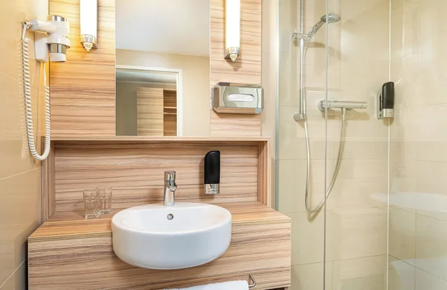 غرفة كومفورت بسريرين منفصلين، Leonardo Boutique Hotel Linz City Center 4/5