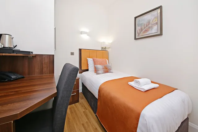 Classic, Single, Single Bed, Shared Bathroom, Imperial Guest House 1/4