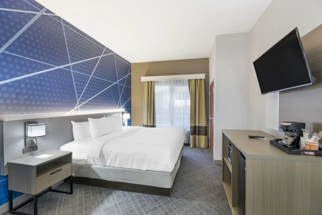 جناح بسرير كينج لذوي الإعاقة، Comfort Suites Pecos 10/10