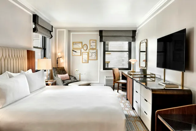غرفة ديلوكس بسرير كينج، OMNI PARKER HOUSE 1/3