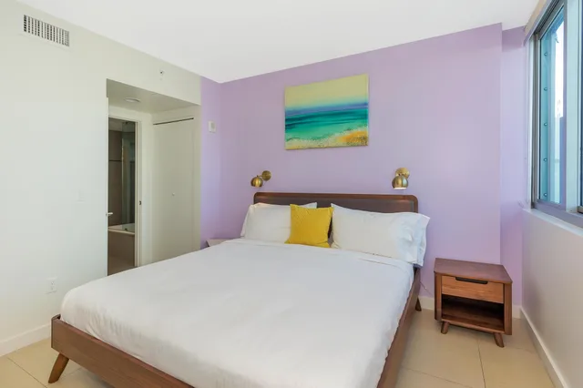1 Bedroom, Apartment, 1 King and 1 Single Beds, City View, Sofa, Balcony, Dharma Home Suites Miami At Monte Carlo 3/10