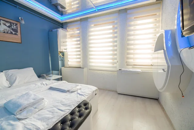 جناح، Element Suites 1/10
