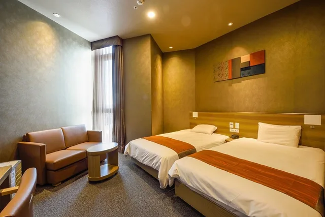 غرفة قياسية بسريرين منفصلين، DORMY INN SEOUL GANGNAM 1/4
