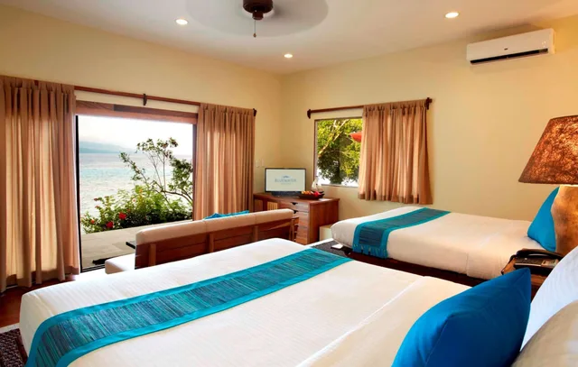 غرفة بريميير بسريرين كوين، Bluewater Sumilon Island Resort 1/3