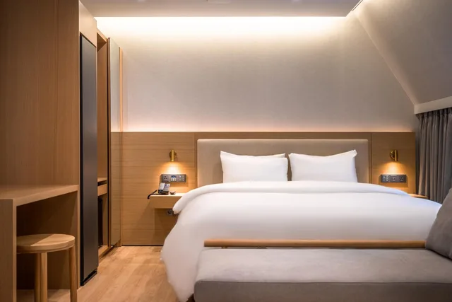 جناح جونيور، Comfort inn Yeouido 9/10