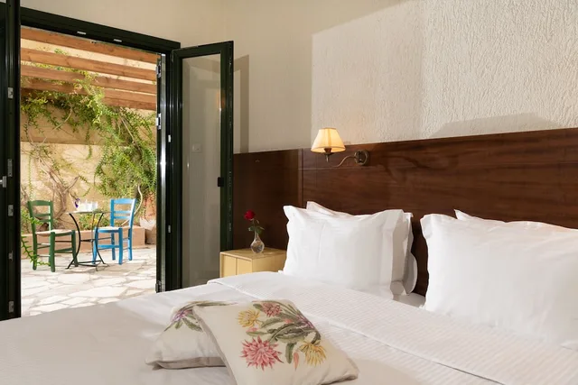 شقة بسرير كينج بإطلالة على الحديقة بغرفة نوم واحدة مع أريكة، Porto Sisi Hotel Apartments 3/6