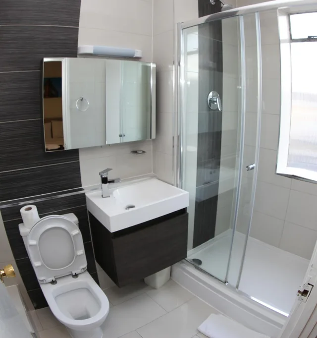 غرفة ثلاثية، Ibis Braga 4/4