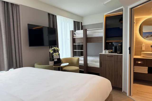 غرفة عائلية بسرير كينج وسرير بطابقين، TRYP by Wyndham Badhotel The Hague Scheveningen 1/4