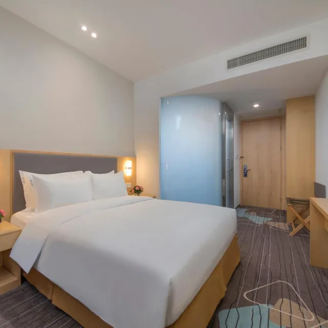غرفة قياسية بسرير كينج وسرير كوين، Holiday Inn Express Yantai Yeda 2/7