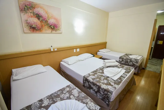 غرفة تنفيذية رباعية بسريرين مزدوجين بشرفة، Hotel Vilage Inn All Inclusive Pocos de Caldas By Nacional Inn 3/7