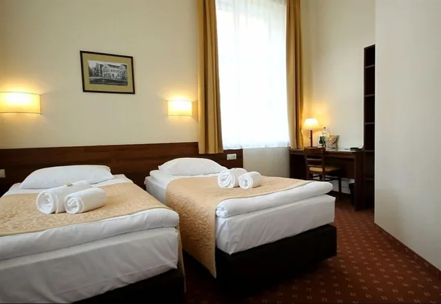 غرفة قياسية بسريرين منفصلين، Memel Hotel 8/10