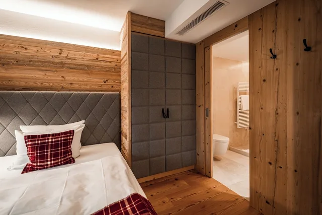 Comfort, Queen Bed, Golf Resort Achental 6/9