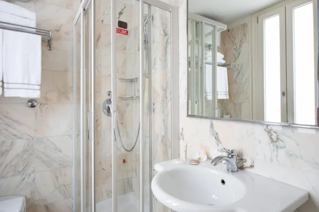 غرفة ثلاثية، Hotel Grifone Firenze 4/7
