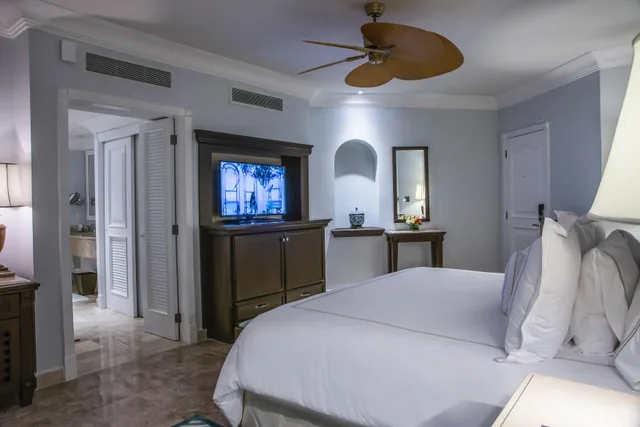 Deluxe, Pool View, Royal Hideaway Playacar All Inclusive - Adults Only 1/4