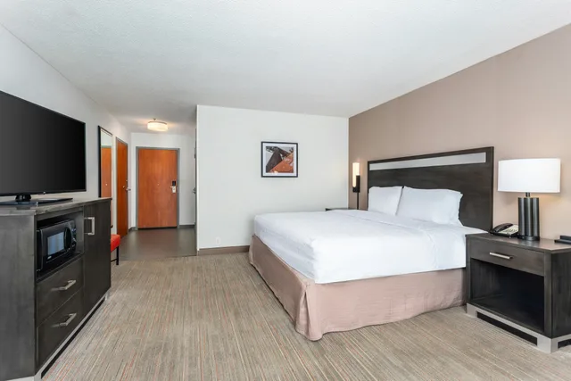 غرفة بسرير كينج لذوي الإعاقة، Hampton Inn Akronsouth 3/5