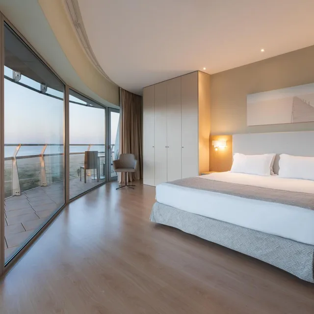 Deluxe, Suite, Sea Front، Eurostars Oasis Plaza 5/10