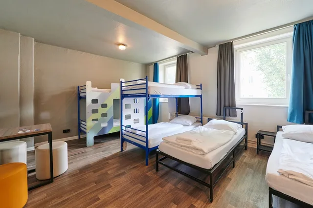 سكن مشترك مختلط بأربعة أسرّة، a&o Hamburg Reeperbahn 1/1