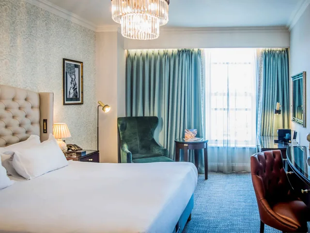 غرفة سوبيريور بسرير كينج، The Francis Hotel 4/10