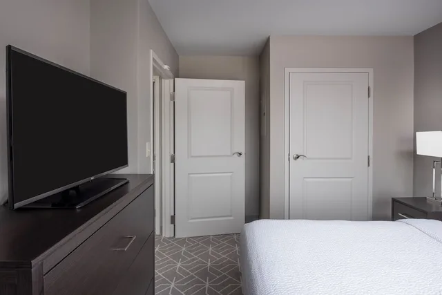 1 Bedroom, Suite, Queen Bed, Sofa, TownePlace Suites Providence North Kingstown 2/7