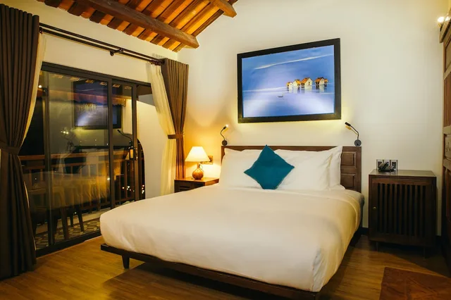جناح فاخر بسرير كوين بإطلالة على النهر، La An Central Boutique Villa 3/10
