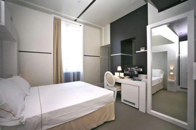 Classic, Double or Twin Bed, Hotel Piccolo Portofino 1/3