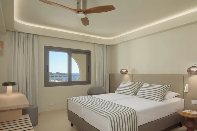 شقة بريميوم بسريرين مزدوجين بإطلالة على البحر بغرفتي نوم مع أريكة، Hapimag Resort Damnoni 3/6