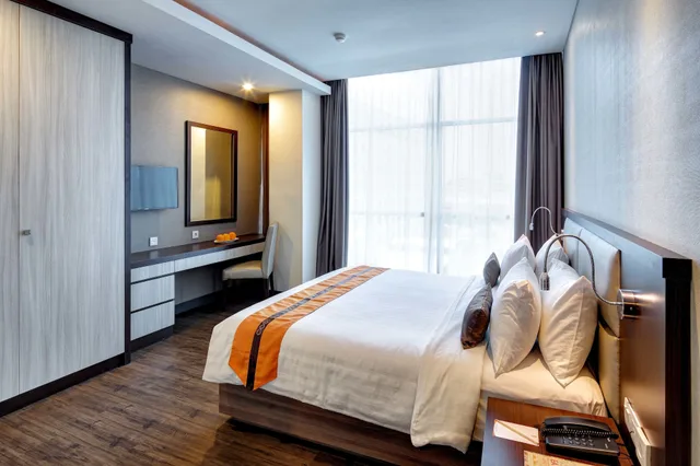 Oria, Suite, King Bed, Oria Hotel 5/9