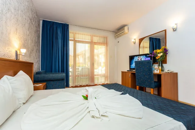 غرفة كلاسيكية بسرير مزدوج أو سريرين منفصلين، Sunrise Complex Hotel 1/5
