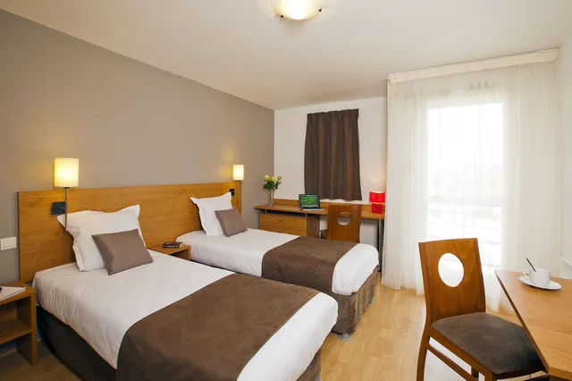 شقة بسريرين مزدوجين بغرفة نوم واحدة، Sejours Et Affaires La Rochelle Les Minimes 4/10