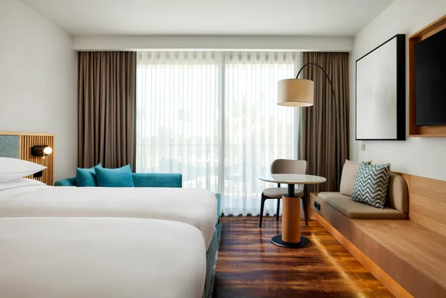 غرفة عائلية بسرير مزدوج بإطلالة على المسبح، Algarve Marriott Salgados Golf Resort & Conference Center 3/10