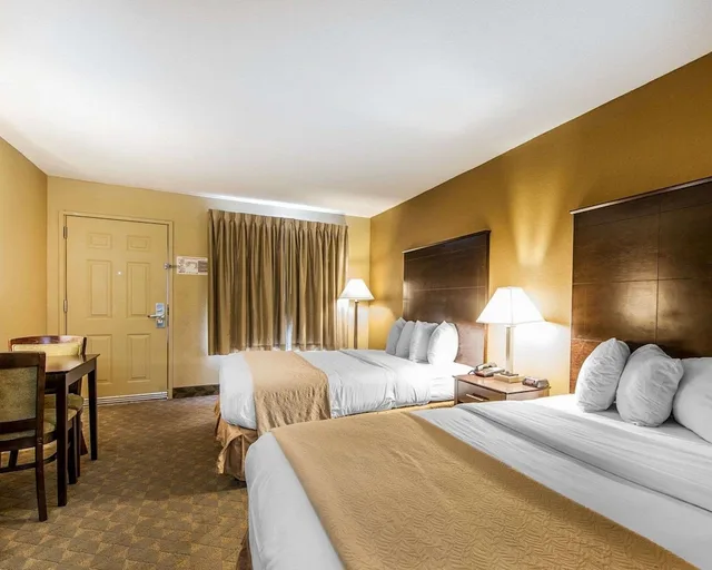 غرفة قياسية بسريرين كوين، Quality Inn & Suites Bremen, GA 1/5