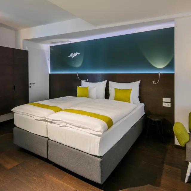 جناح، Arcotel Donauzentrum 1/10